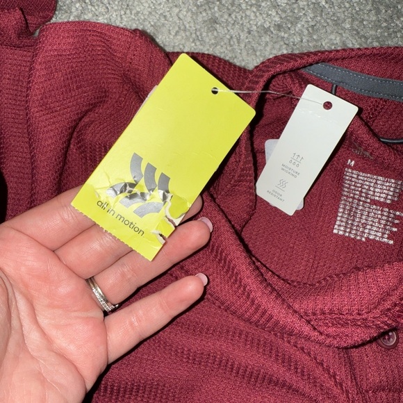 NWT All in Motion Red Long Sleeve Tee Size M - Picture 4 of 5